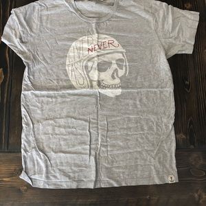 Iron and resin live fast never die tee